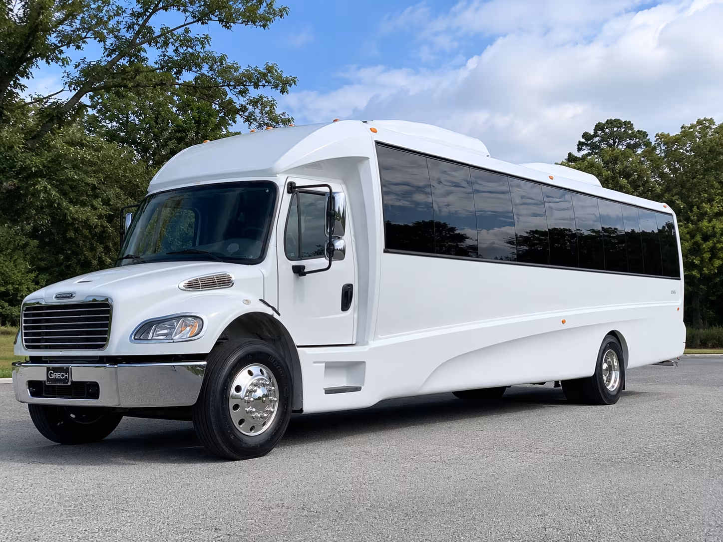 Antioch Birthday, Sweet 16, & Quinceañera Transportation onboard seating